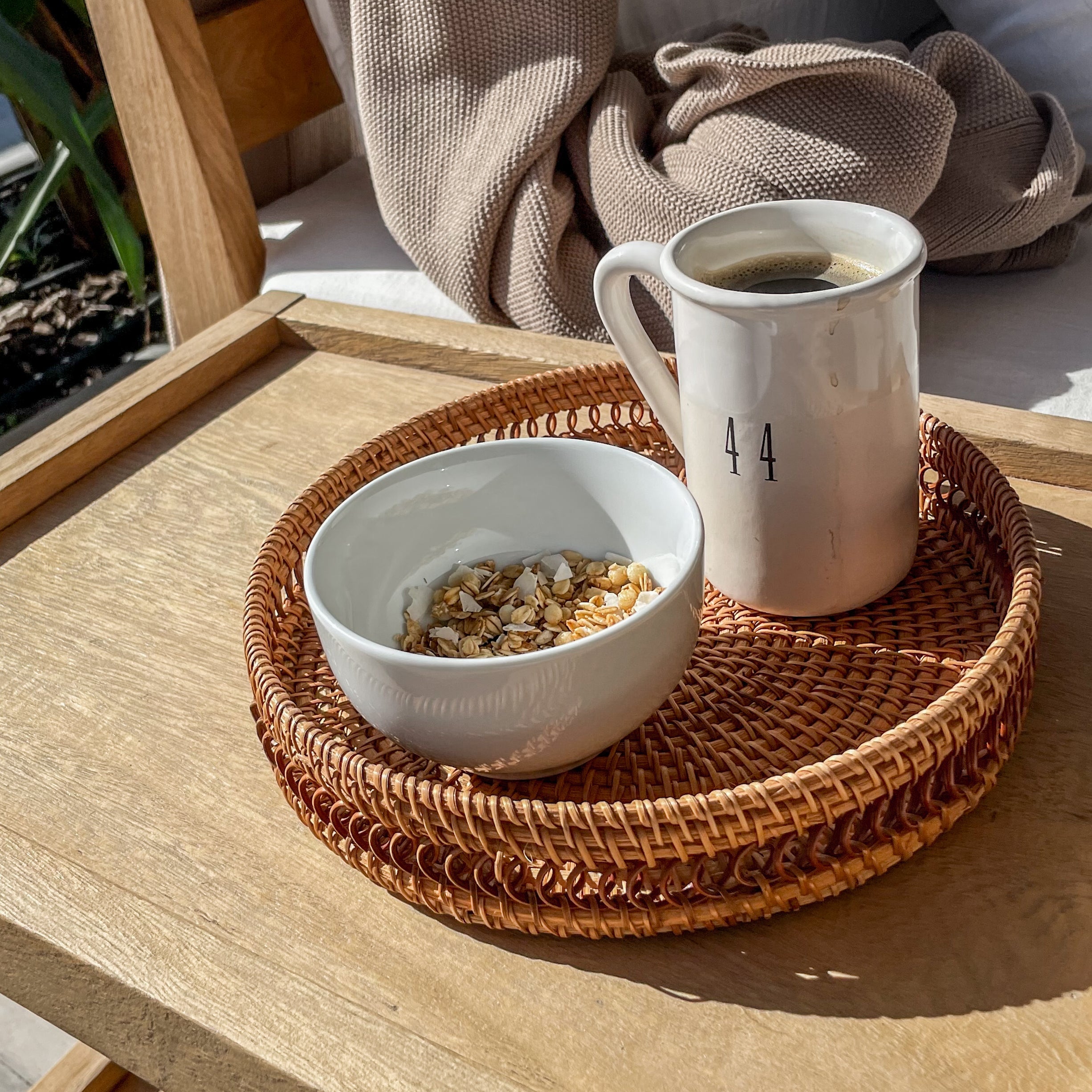 Round Rattan Tray