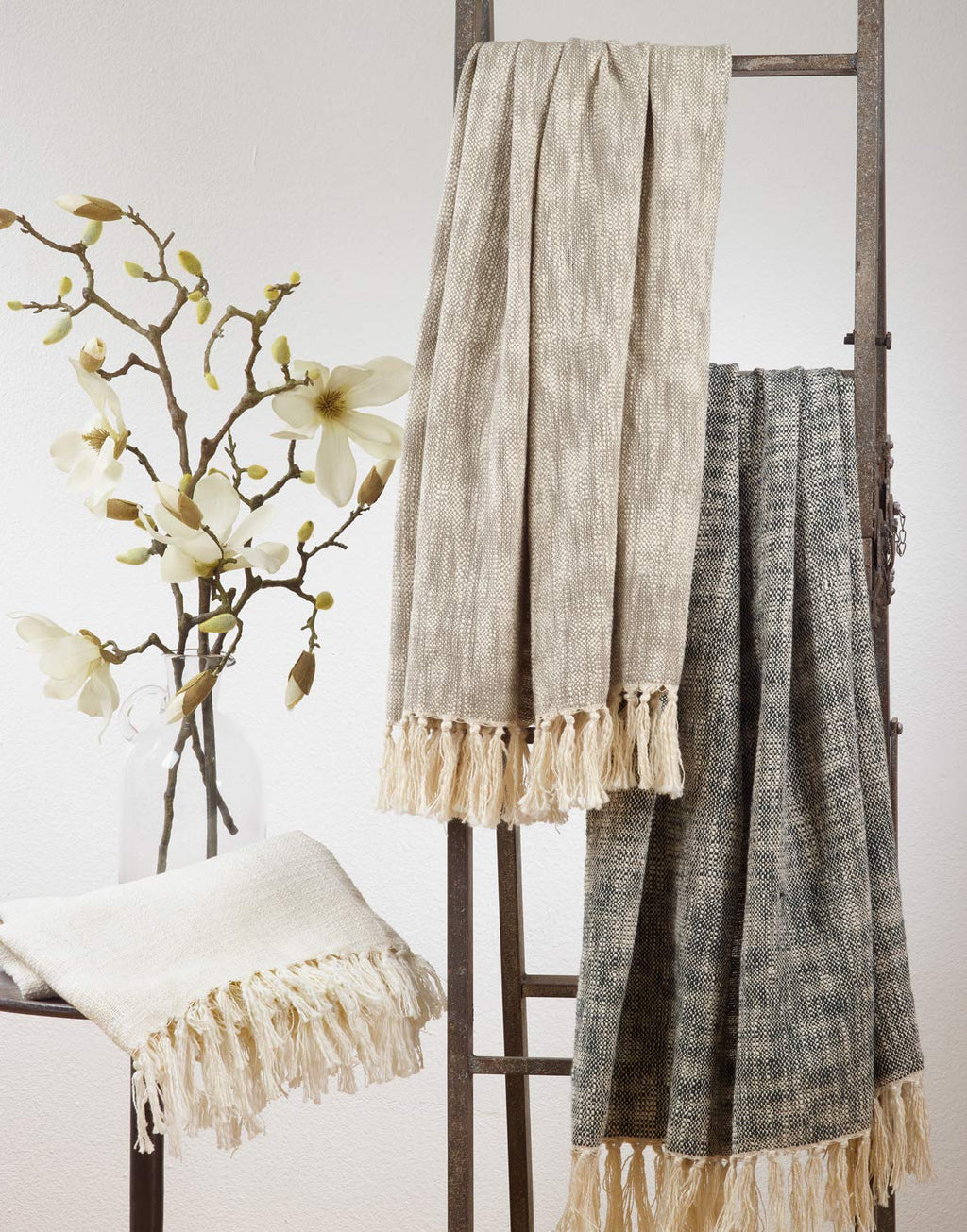 Black Tassel 100% Cotton Throw