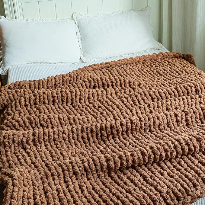 Chunky Knit Blanket - Brown