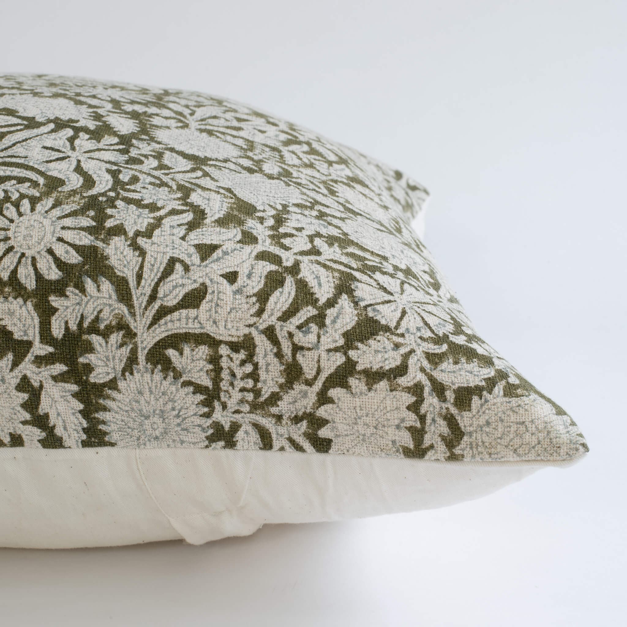 Jardim Floral Block Printed Pillow Cover